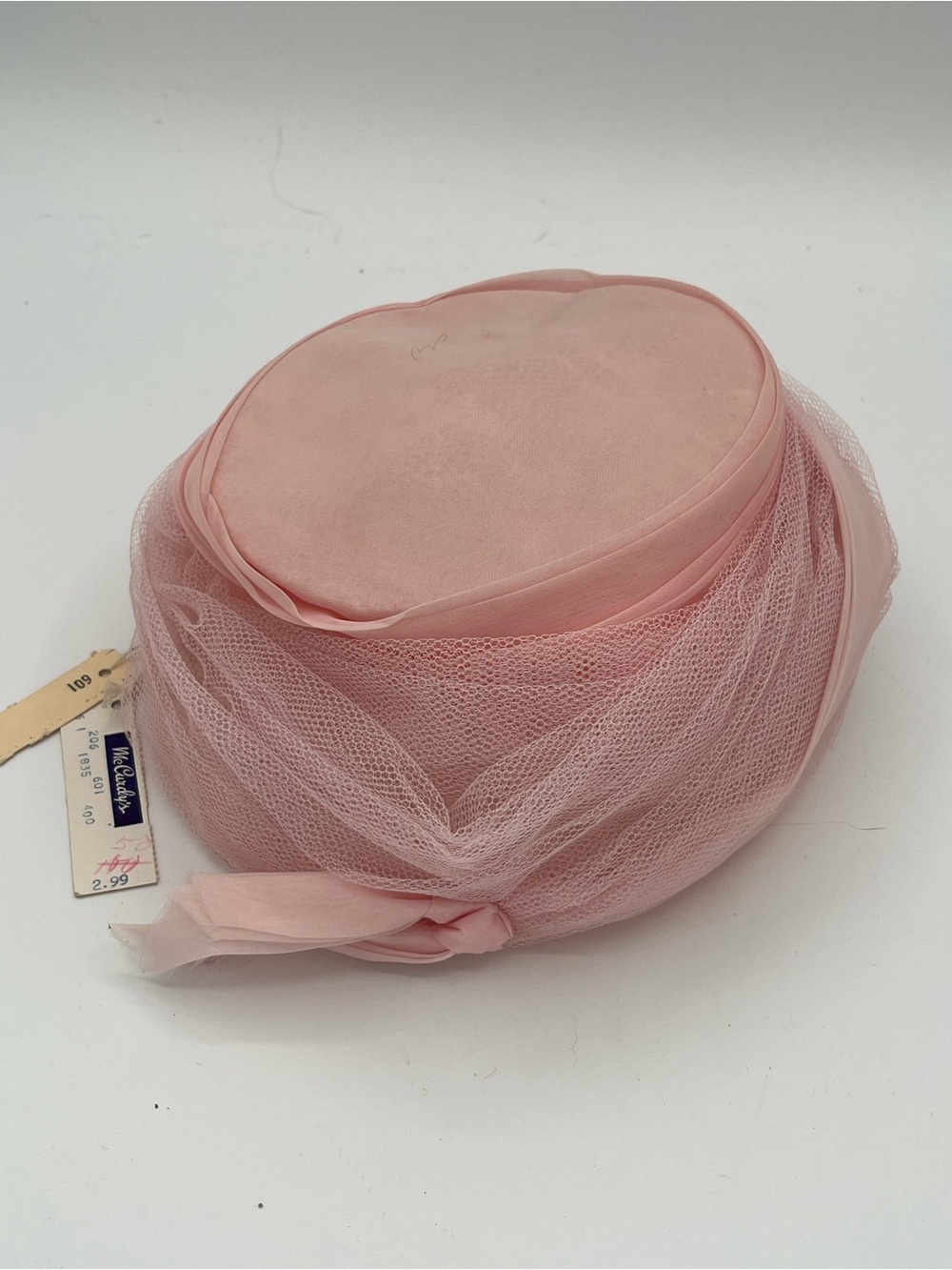 Dainty Vintage 1960's Pillbox Hat with Soft Blush Pink Mesh Fancy Wear (NWT)